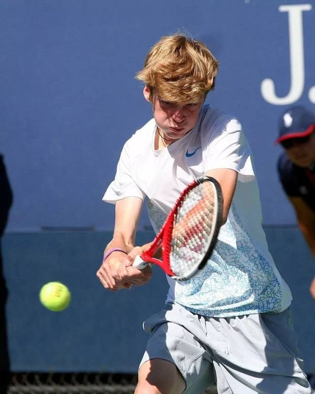 国篮球罕见 国篮球罕见